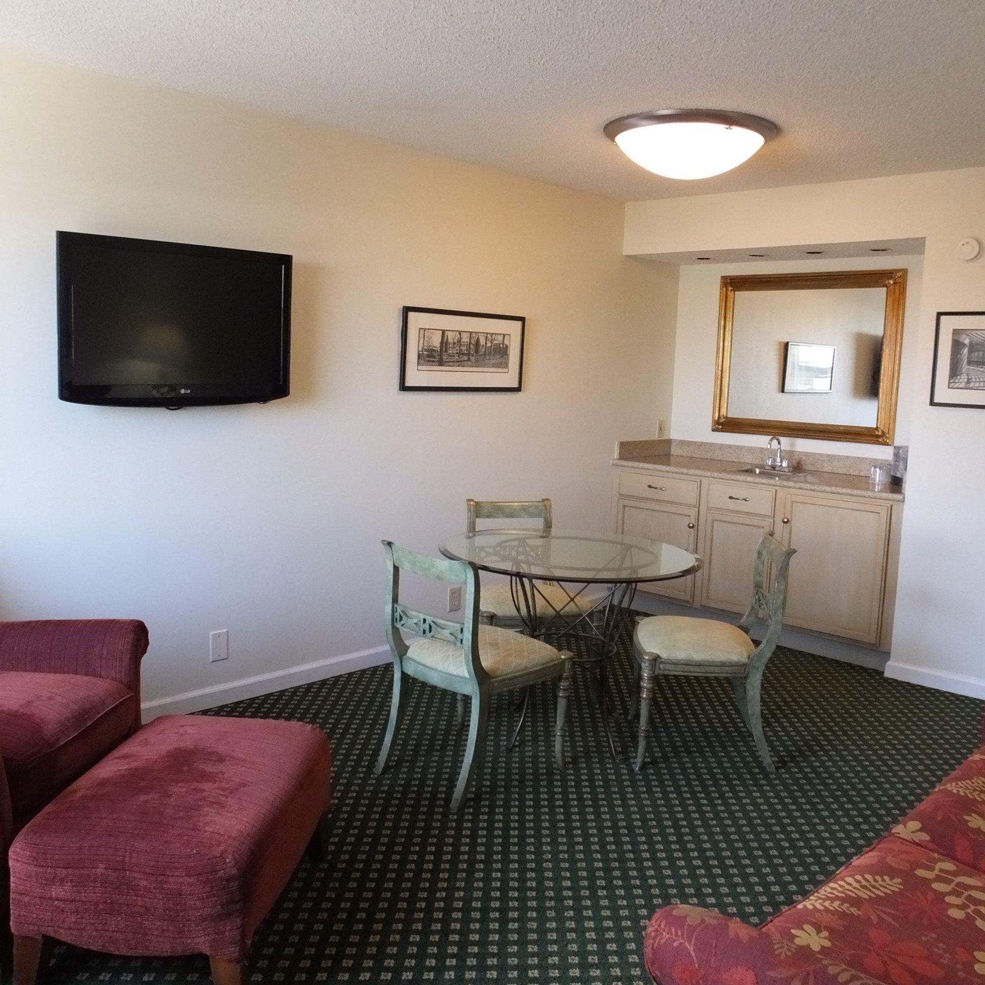 Crowne Plaza Hotel Hickory By Ihg Bagian luar foto